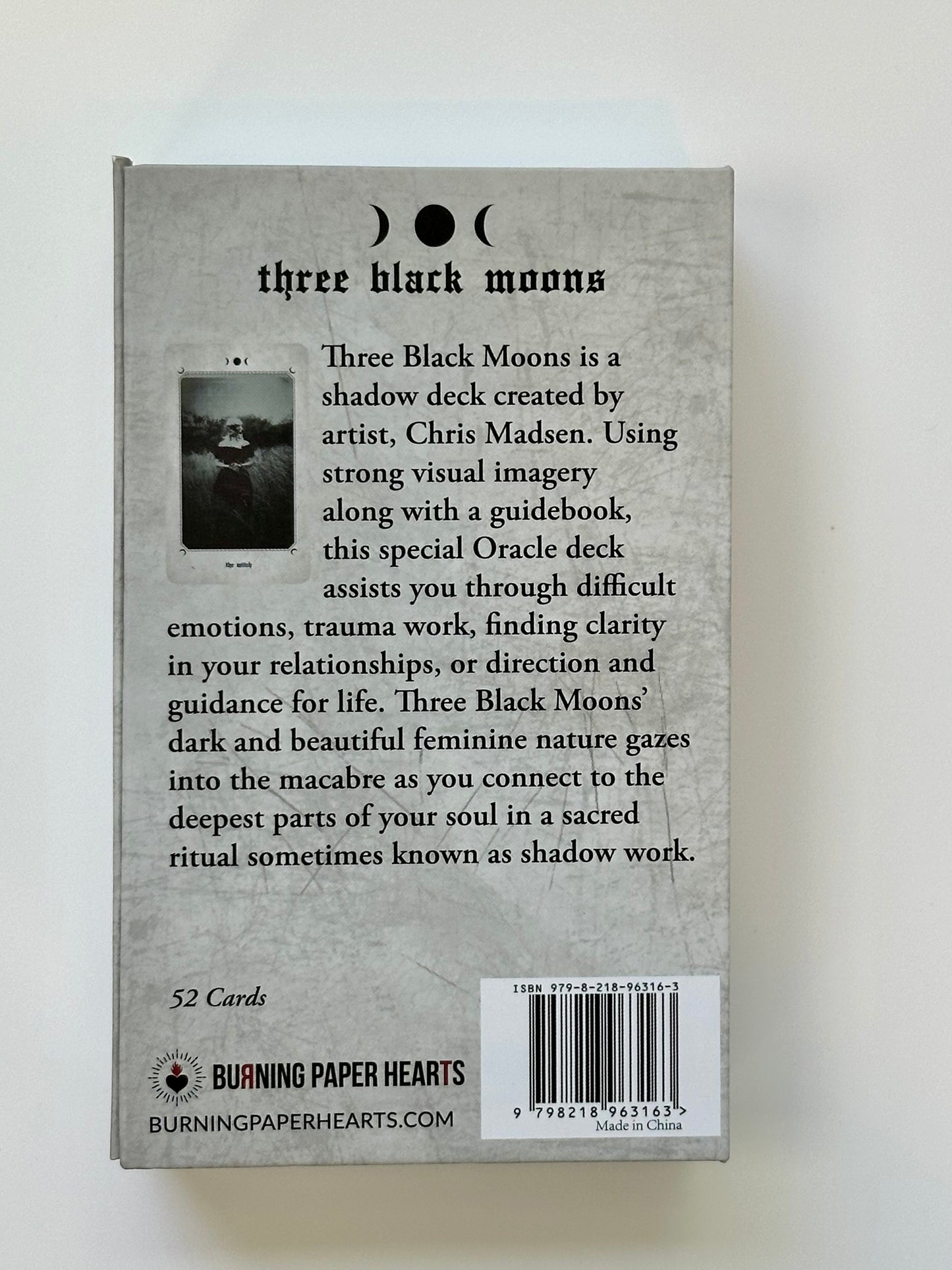 Three Black Moons Shadow Deck: 52 Oracle Card Deck and Guidebook