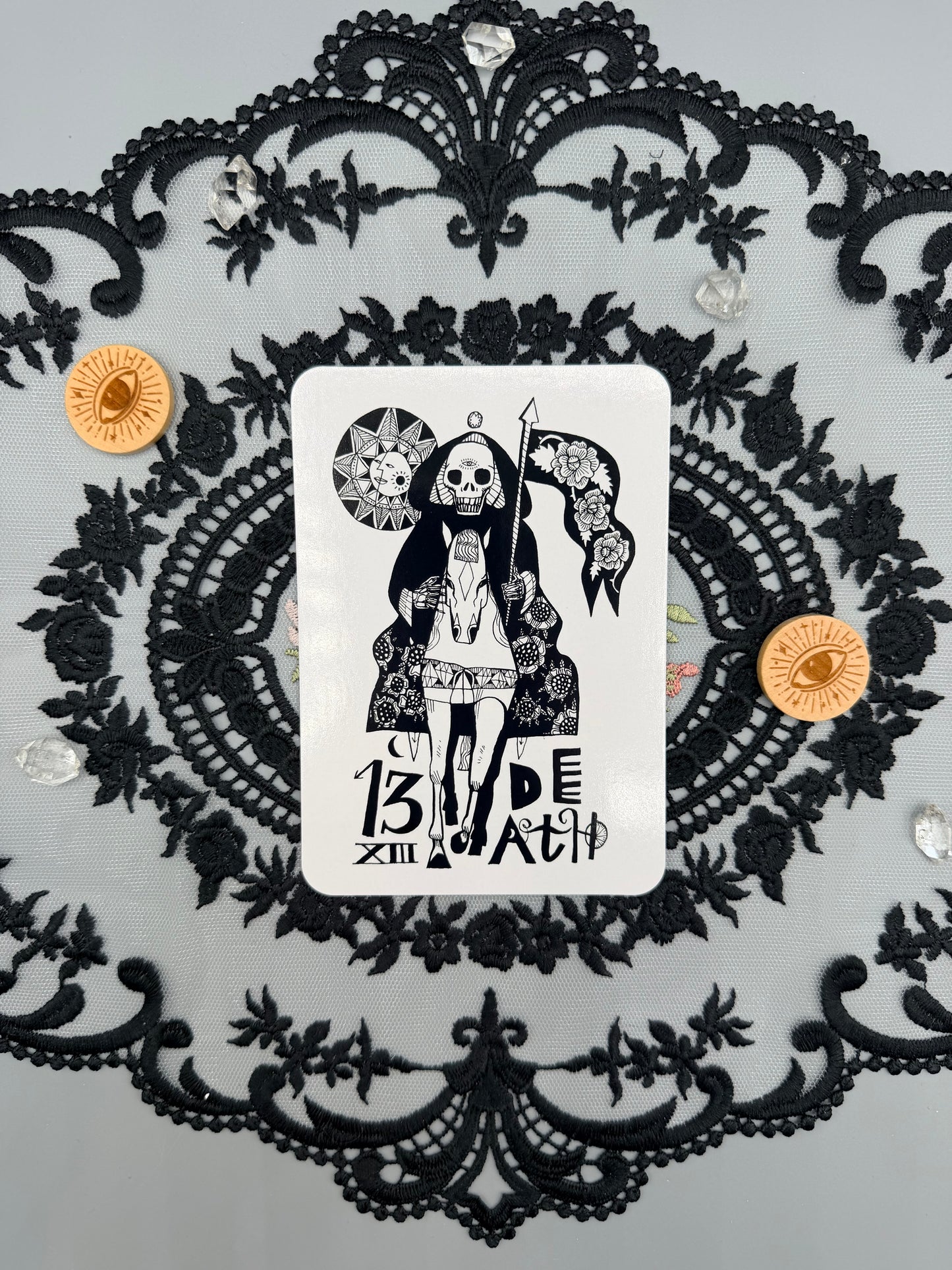 Many Queens Tarot Deck