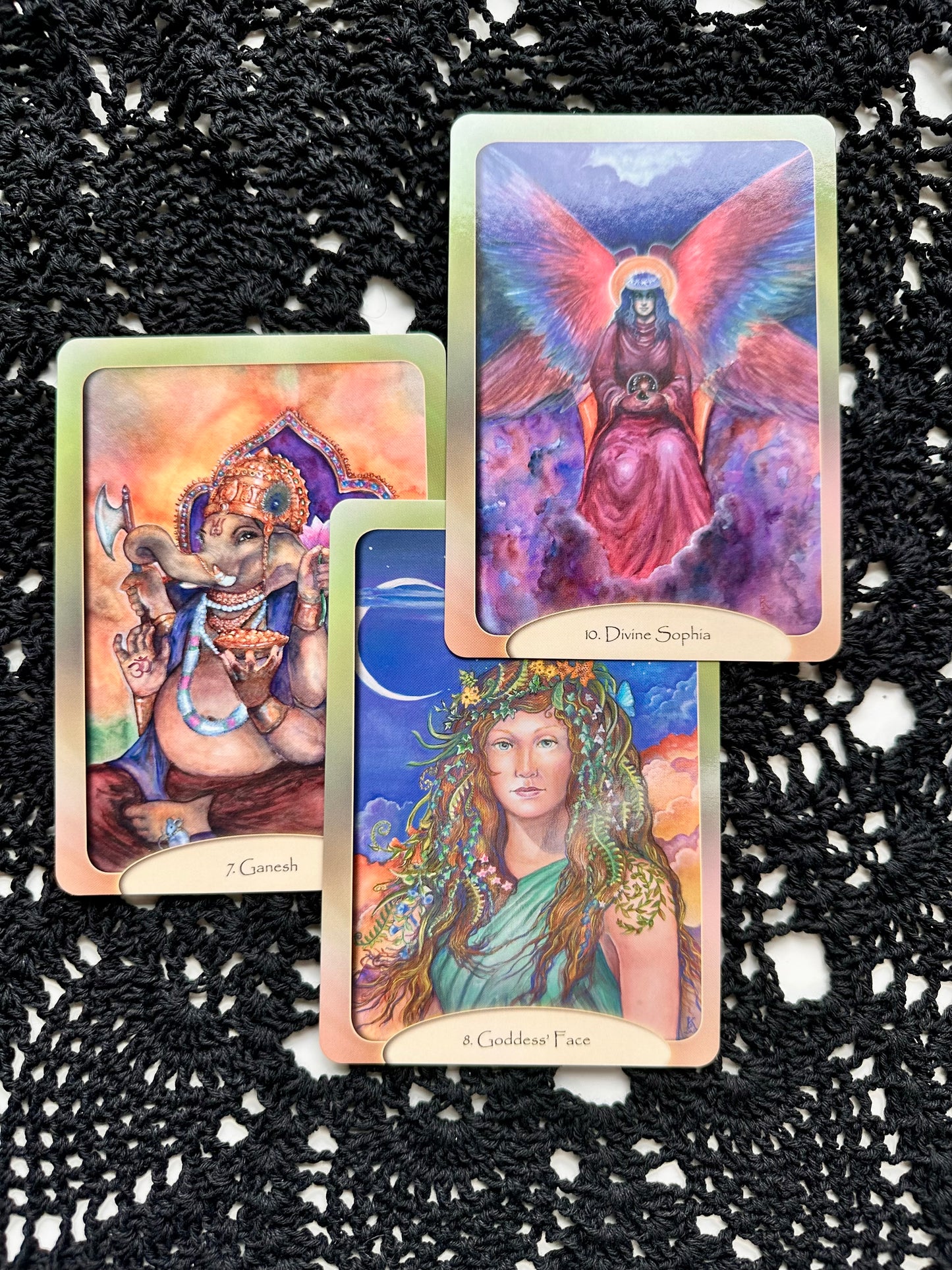 The Stone Circle Oracle Deck: Transformation Through Meditation, 45 Cards and Guidebook