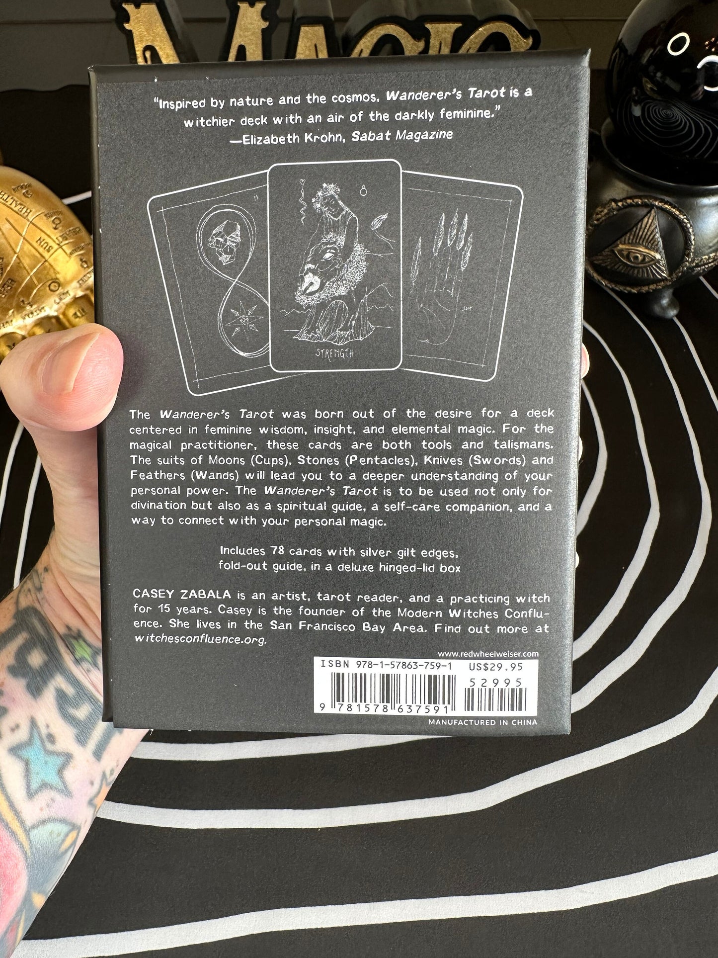 The Wanderer's Tarot Deck and Guidebook for Divination