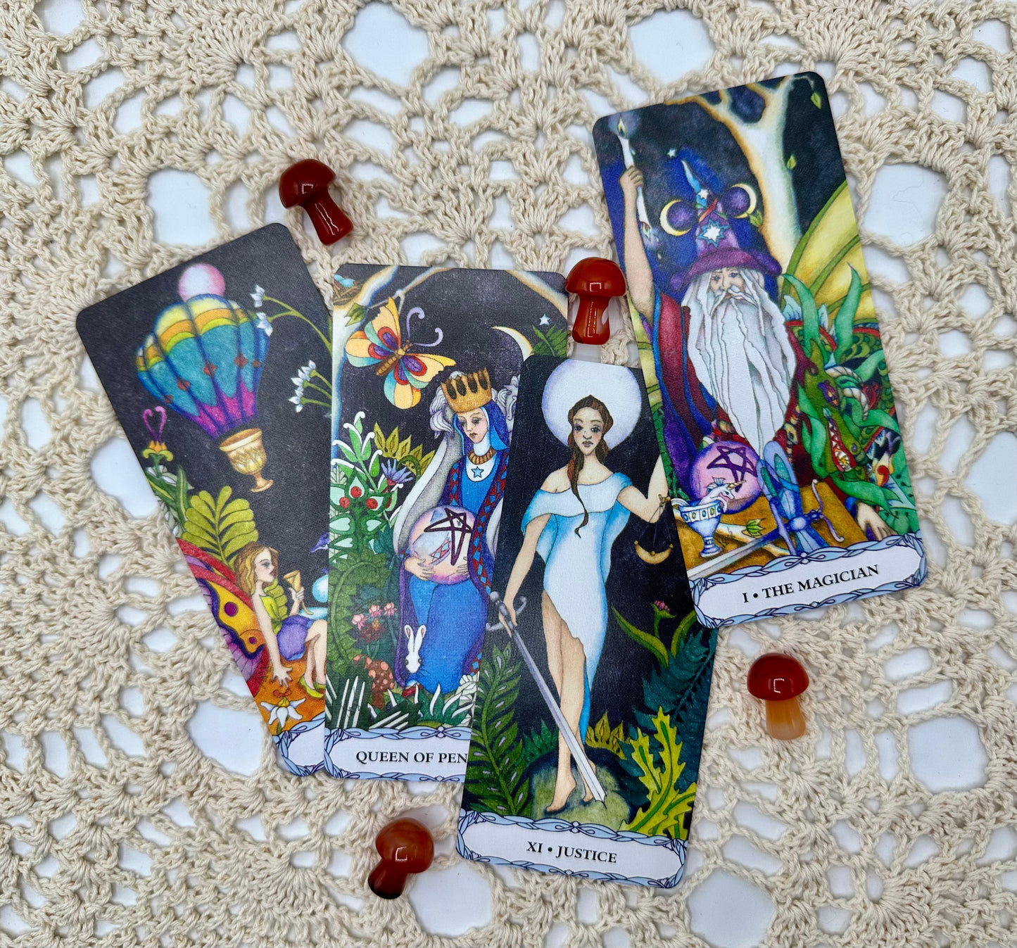 Tarot of a Moon Garden: Tarot Card Deck and Book Set with Bonus Poster