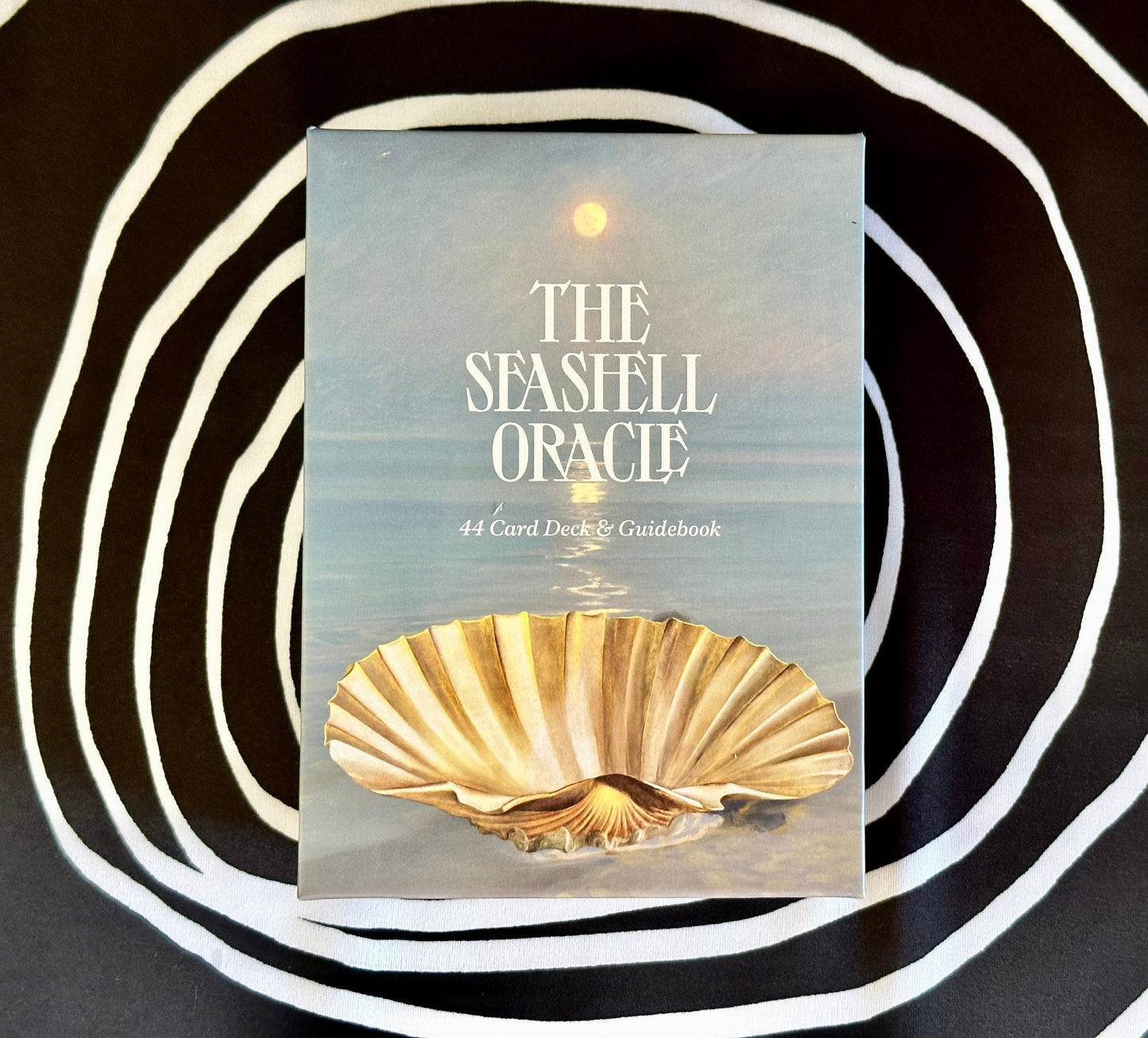 The Seashell Oracle Cards: 44 Card Deck for Divination