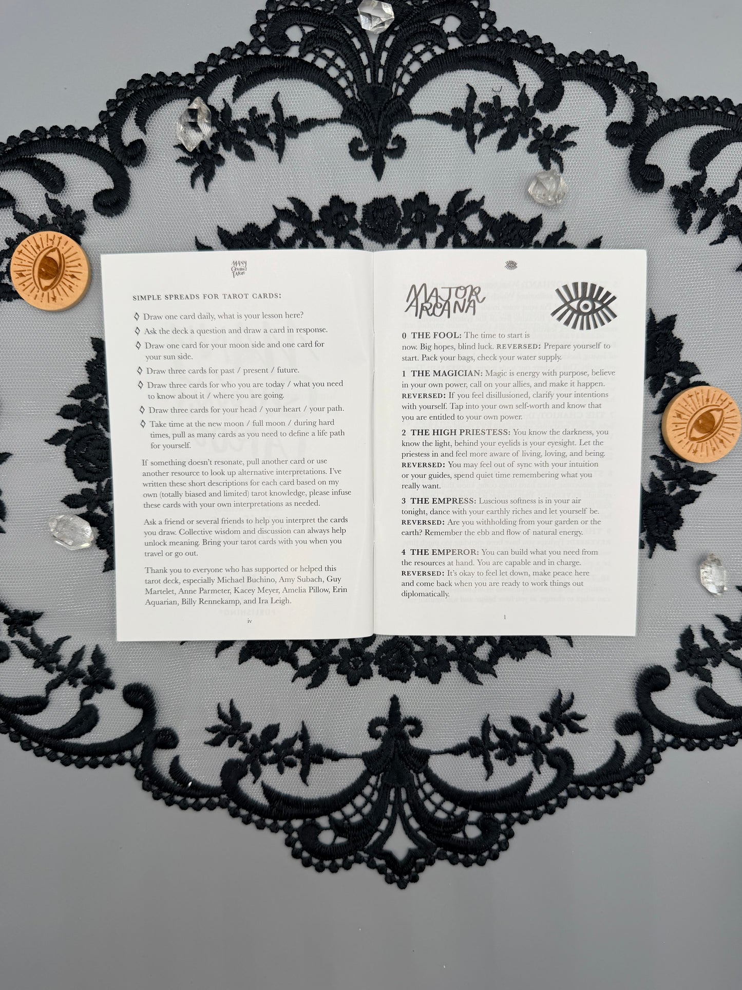 Many Queens Tarot Deck