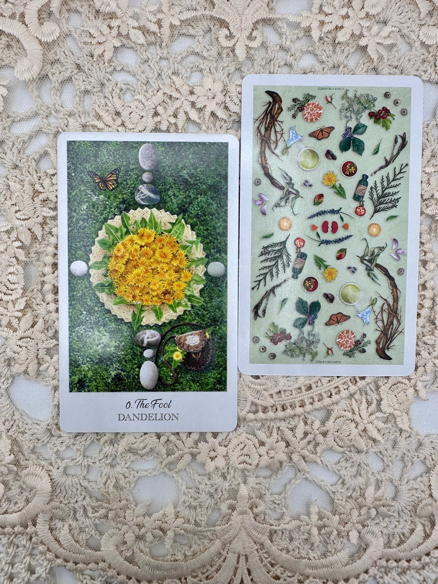 The Herbcrafter's Tarot Deck and Guidebook