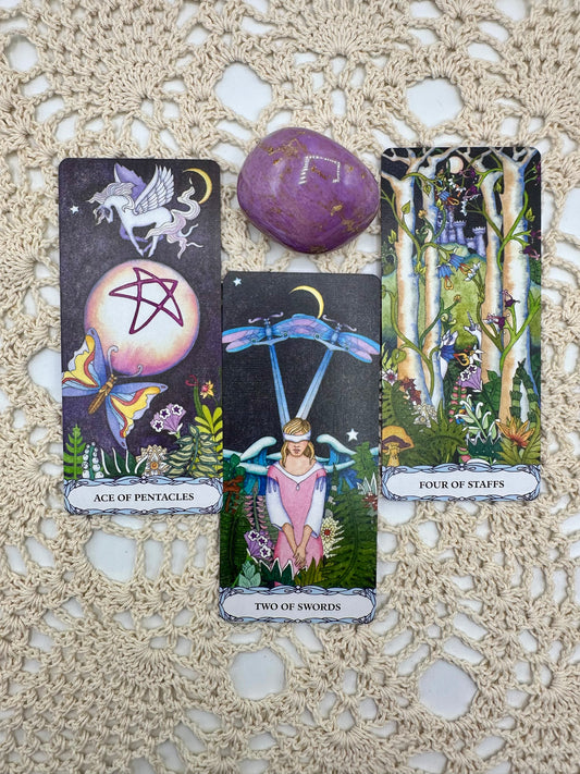 Tarot of a Moon Garden: Tarot Card Deck and Book Set with Bonus Poster