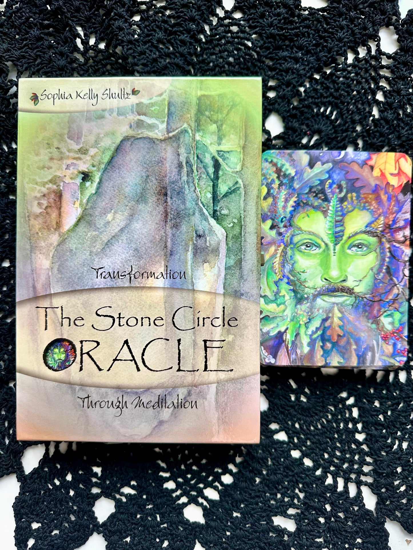 The Stone Circle Oracle Deck: Transformation Through Meditation, 45 Cards and Guidebook
