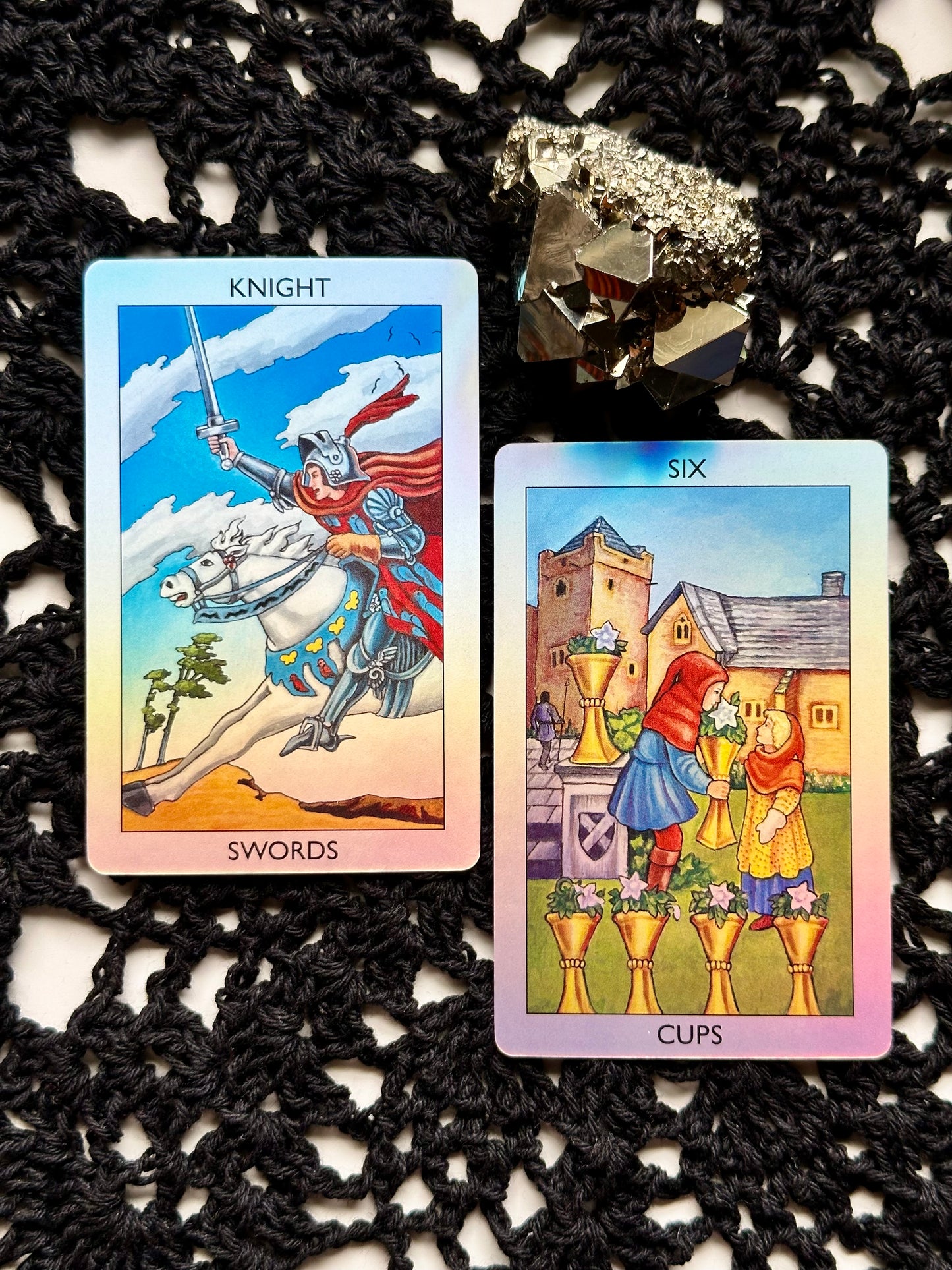 The Reflective Tarot Deck: 78 Rainbow Holographic Cards and Guide Booklet