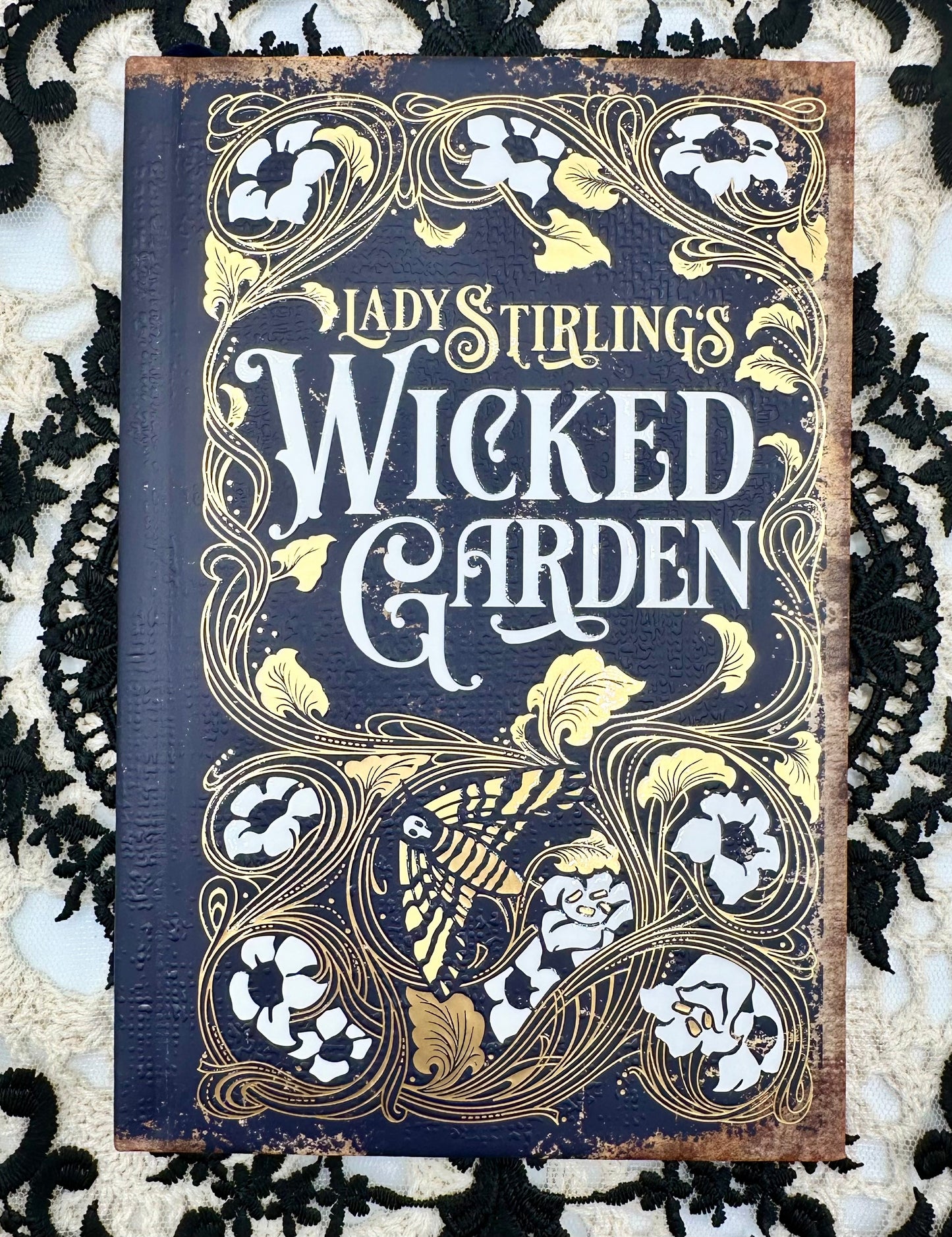 Lady Stirling's Wicked Garden Oracle Card Deck, Guidebook and Boxed Set